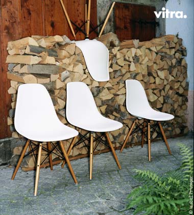 vitra eames plastic sidechair dsx dsr dsw